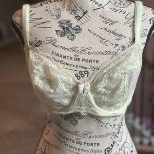 Victoria's Secret Unlined Demi Bra Lace 34DDD Underwire Bow Lace-up